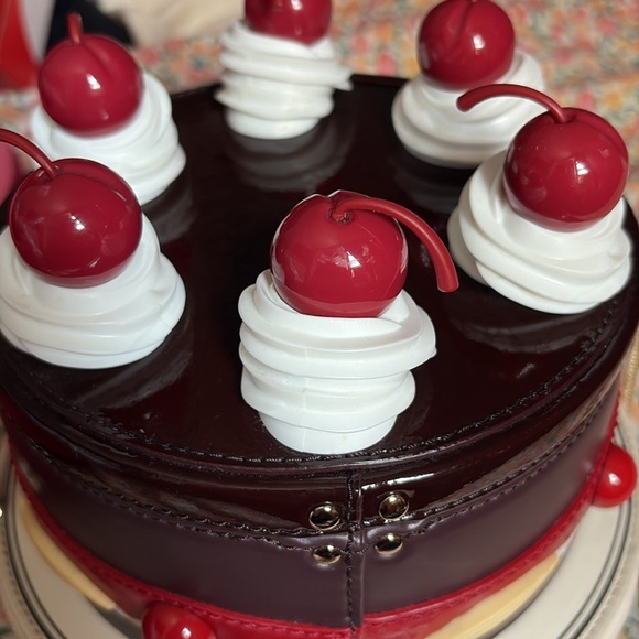 Kate Spade Red and White Clutch Wristlet - Picture 9 of 10